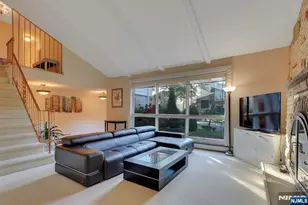 38 Ash St, Englewood Cliffs, NJ 07632 - Photo 9