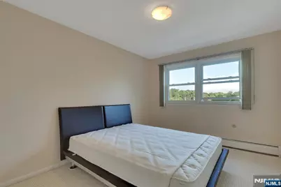 38 Ash Street, Englewood Cliffs, NJ 07632 - Photo 15