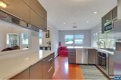 38 Ash Street, Englewood Cliffs, NJ 07632 - Photo 3
