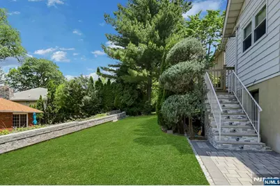 38 Ash Street, Englewood Cliffs, NJ 07632 - Photo 23