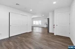 4 Rossi Ct 2B, South Hackensack Township, NJ 07606 - Photo 3