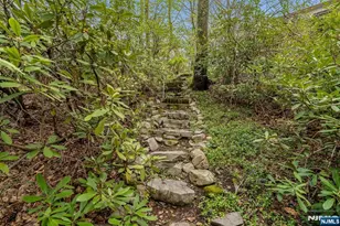 351 Lakeshore Dr, Vernon, NJ 07422 - Photo 5