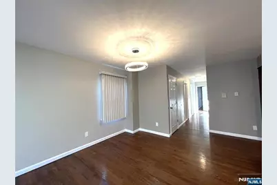 25 Wallis Avenue, Jersey City, NJ 07306 - Photo 3