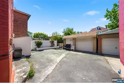 8401 2nd Avenue, North Bergen, NJ 07047 - Photo 15