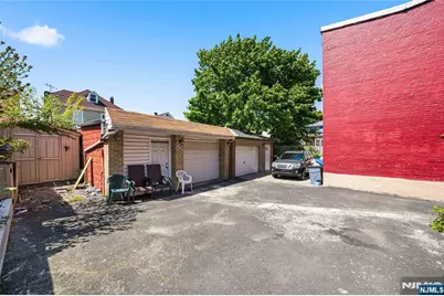 8401 2nd Avenue, North Bergen, NJ 07047 - Photo 13