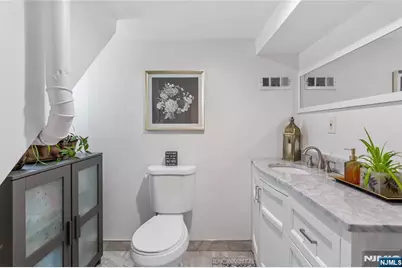 47 Van Pelt Place, Little Falls Township, NJ 07424 - Photo 9