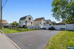 47 Van Pelt Pl, Little Falls Township, NJ 07424 - Photo 19