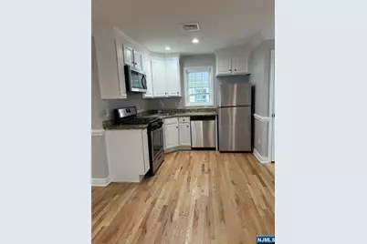 24 New Street 2 #2, Bayonne, NJ 07002 - Photo 9