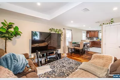21 Chestnut Street, Garfield, NJ 07026 - Photo 3
