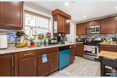 21 Chestnut Street, Garfield, NJ 07026 - Photo 7