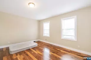 21 Chestnut St, Garfield, NJ 07026 - Photo 9