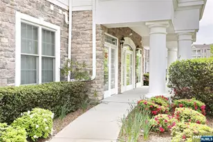 602 Four Seasons Ln, Montvale, NJ 07645 - Photo 3