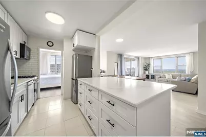 2100 Linwood Avenue 21J #21J, Fort Lee, NJ 07024 - Photo 5