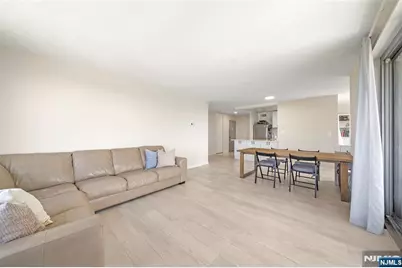 2100 Linwood Avenue 21J #21J, Fort Lee, NJ 07024 - Photo 9
