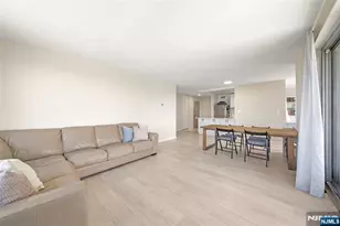 2100 Linwood Ave 21J, Fort Lee, NJ 07024 - Photo 9