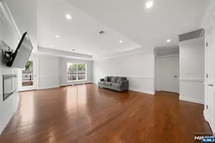 43 Henry Ave 2Fl, Palisades Park, NJ 07650 - Photo 3