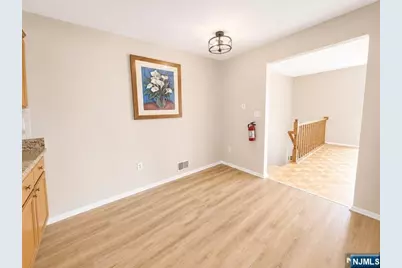 774 Sassafras Court, Mahwah, NJ 07430 - Photo 5