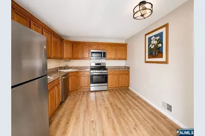 774 Sassafras Court, Mahwah, NJ 07430 - Photo 3