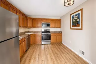 774 Sassafras Ct, Mahwah, NJ 07430 - Photo 3