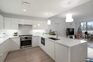 9 Ave At Port Imperial 713, West New York, NJ 07093 - Photo 5