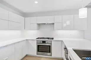 9 Ave At Port Imperial 713, West New York, NJ 07093 - Photo 7