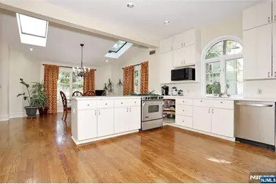 191 Hillside Avenue, Englewood, NJ 07631 - Photo 17