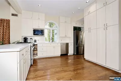 191 Hillside Avenue, Englewood, NJ 07631 - Photo 13