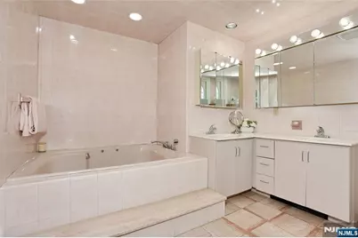 191 Hillside Avenue, Englewood, NJ 07631 - Photo 31