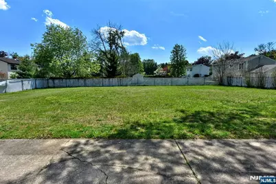 5 Burnside Place, Wayne, NJ 07026 - Photo 13