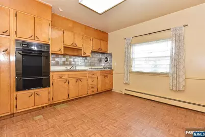 5 Burnside Place, Wayne, NJ 07026 - Photo 21