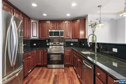 6402 City Place, Edgewater, NJ 07020 - Photo 5