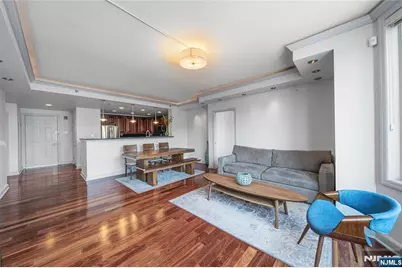 6402 City Place, Edgewater, NJ 07020 - Photo 9