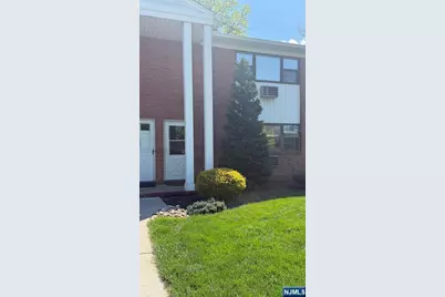 1 Colonial E #E, Little Falls Township, NJ 07424 - Photo 3