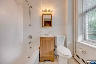 147 New York Ave 202, Jersey City, NJ 07307 - Photo 21