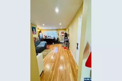 924 Stuyvesant Avenue E1 #E1, Irvington, NJ 07111 - Photo 5