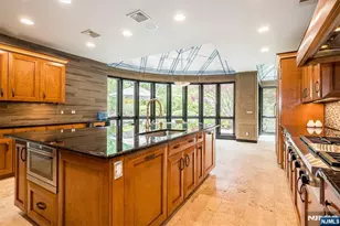 4 Hunter Ridge, Woodcliff Lake, NJ 07677 - Photo 11