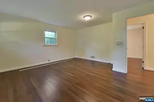 4 Marconi St, Tenafly, NJ 07670 - Photo 7