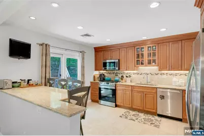 109 Malcolm Road, Mahwah, NJ 07430 - Photo 19
