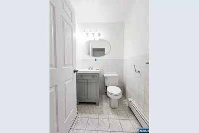 2050 Ellery Avenue A #A, Fort Lee, NJ 07024 - Photo 3