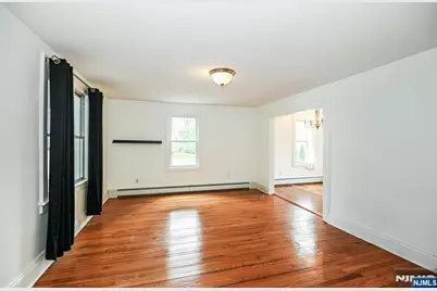 15 Bergen Street, Glen Rock, NJ 07452 - Photo 5