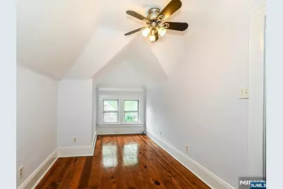 15 Bergen Street, Glen Rock, NJ 07452 - Photo 19