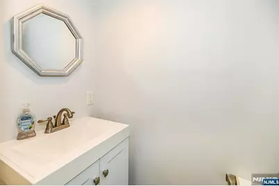 15 Bergen Street, Glen Rock, NJ 07452 - Photo 23