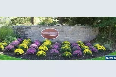 41 Markham Circle, Englewood, NJ 07631 - Photo 1