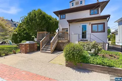 410 Poplar Avenue, Maywood, NJ 07607 - Photo 27