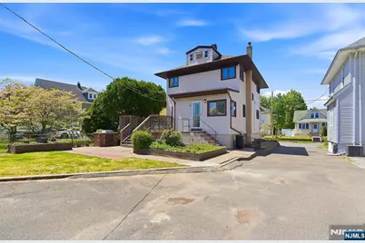 410 Poplar Avenue, Maywood, NJ 07607 - Photo 29
