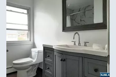 475 North Avenue 2nd Fl #2nd FL, Fort Lee, NJ 07024 - Photo 5