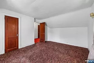 37 Nilsen Ave, Mahwah, NJ 07430 - Photo 13