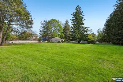 37 Nilsen Avenue, Mahwah, NJ 07430 - Photo 23