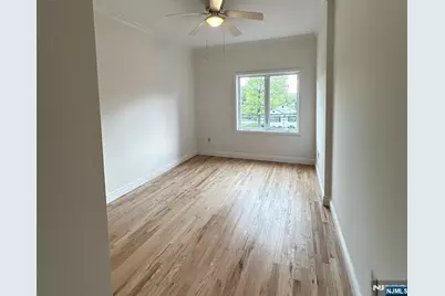 35 N Farview Avenue 1 #1, Paramus, NJ 07652 - Photo 9
