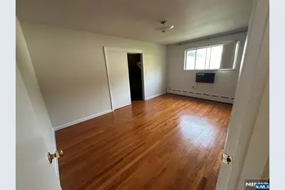 510 Studio Road 2 #2, Ridgefield, NJ 07657 - Photo 9